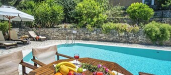 Villa «Dendro» avec piscine privée et Wi-Fi
