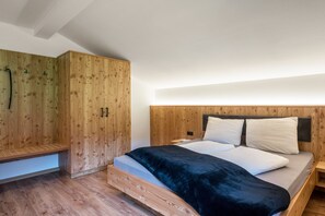 1 quarto, Wi-Fi de cortesia, roupa de cama