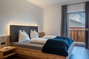 3 bedrooms, free WiFi, bed sheets - Apartment 'Morodeserhof Apt Puflatsch' with Mountain View, Shared Terrace and Wi-Fi (Castelrotto)