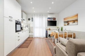 Interior - Apartment 'Olivuzza Tower' with Private Terrace, Wi-Fi and Air Conditioning (PALERMO)