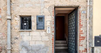 Vacation Home "Casa Di Filippa A Gangi" with Mountain View, Private Terrace & A/C