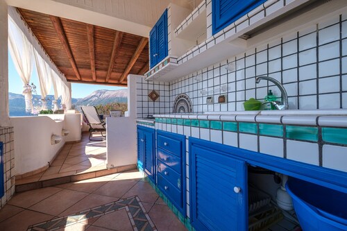 Vacation Home "Jerà C18 Bis Vista Mare" with Sea View, Private Terraces & Wi-Fi