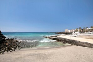 Beach nearby - Holiday Apartment "Tenbel Frontera" near Beach with Shared Pool & Wi-Fi (costa del silencio)