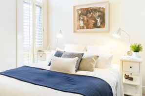 2 quartos, ferros/tábuas de passar roupa, Wi-Fi, roupa de cama