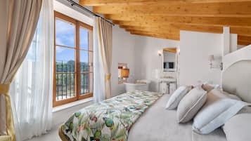 Exclusieve maisonnette, terras, uitzicht op bergen | 1 slaapkamer, donsdekens, een gratis minibar, een kluis op de kamer