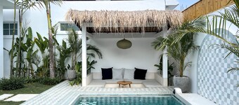 No Rush Villas