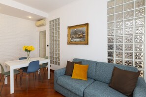 Deluxe Apartment | Living area - notaMI - The Wall Top Floor Apartment (Milan)