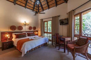 Family Chalet | 3 bedrooms, in-room safe, desk, laptop workspace - Kruger Park Lodge Unit No. 265 (Mbombela)