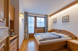 3 habitaciones, tabla de planchar con plancha y wifi gratis 