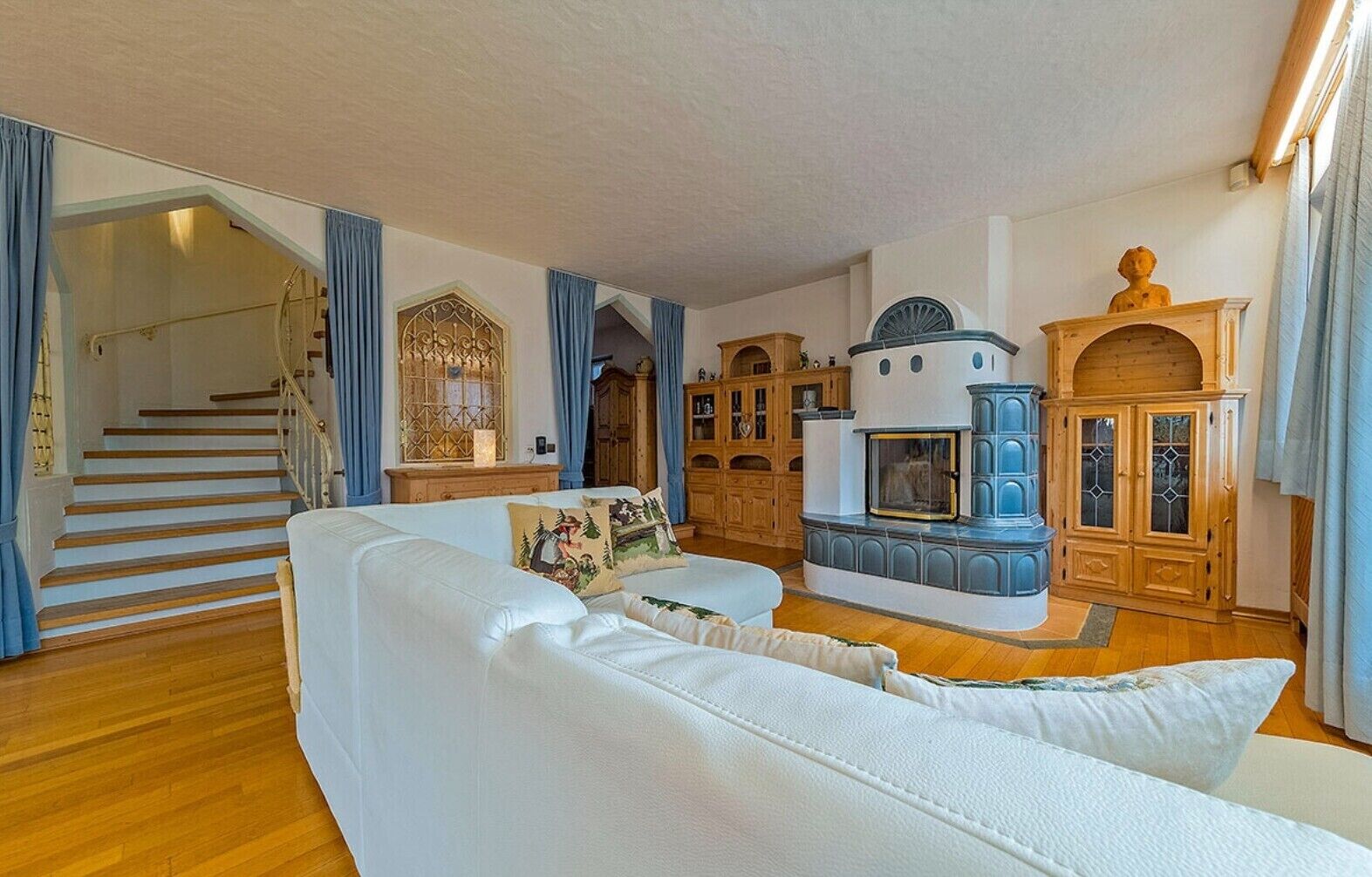 Fernseher, Stereoanlage