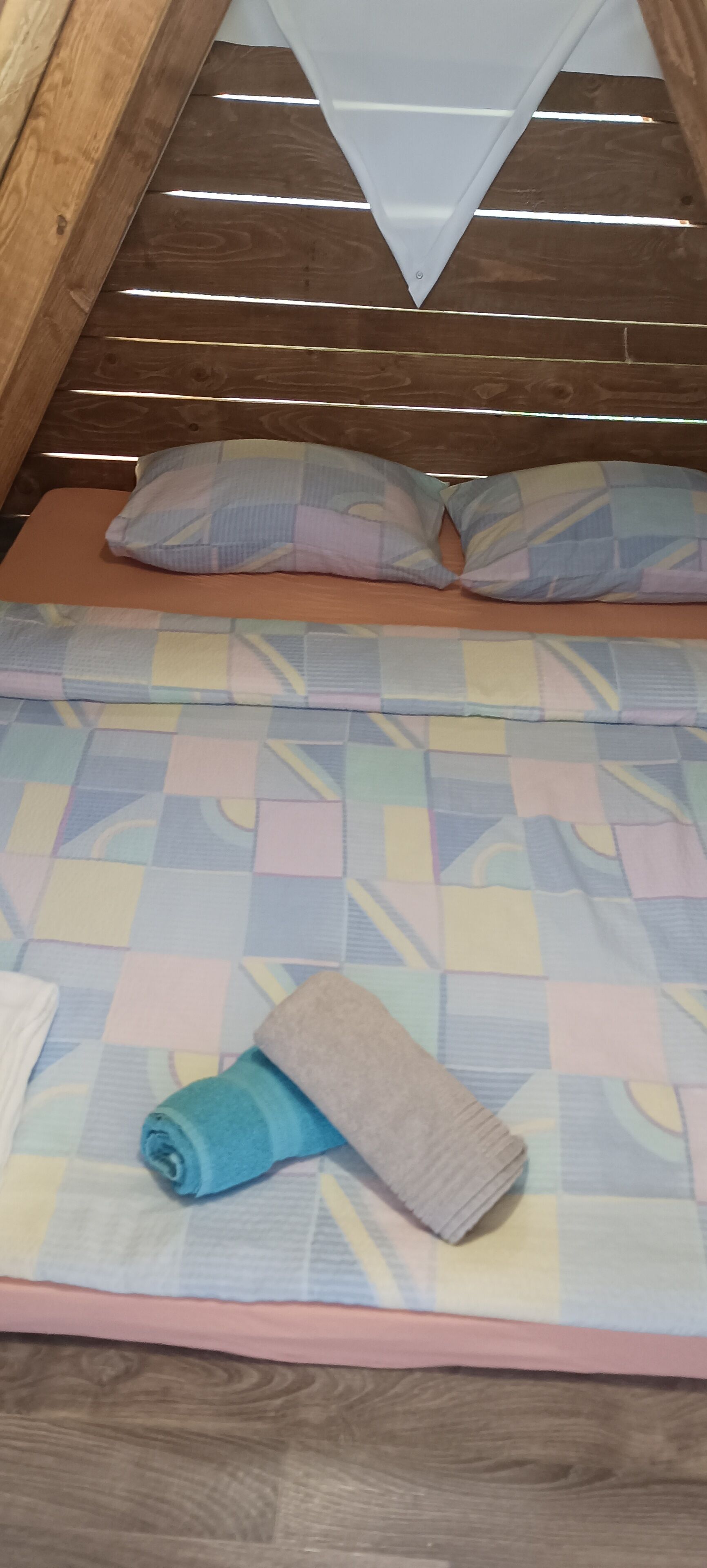 1 غرفة نوم وميني بار وواي فاي مجانًا وملاءات أسرّة