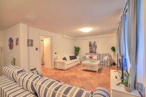 21-Zoll-Flachbildfernseher mit Kabelempfang