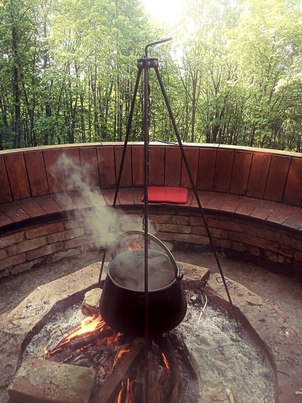 Cabin, 2 Queen Beds | Property grounds