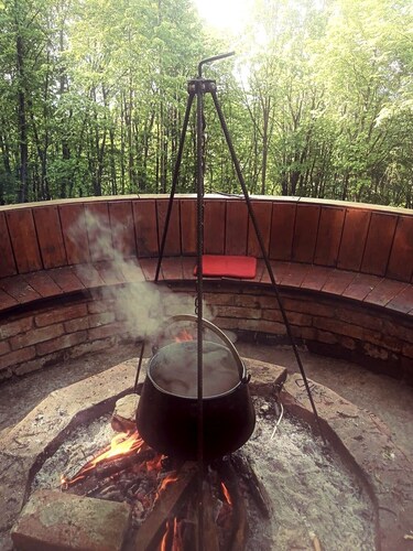 Immaculate 2-bed Wigwam in Gornji Zovik