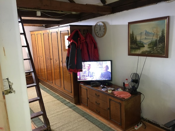 Chalet rustique, 2 grands lits | Intérieur