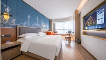 Business Room, 1 Queen Bed | 1 bedroom, desk, laptop workspace, blackout drapes