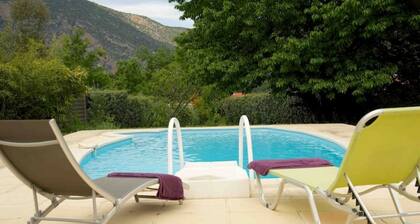 L'oiseau Chantant - Villa With Pool, Garden, Wifi