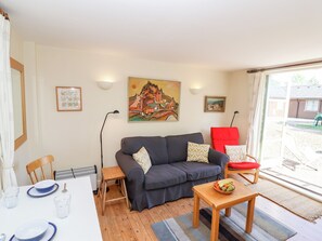 Cottage | Living area - Mill View (Cirencester)