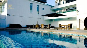 Piscine extérieure