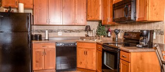 Charming Vacation Home with View of Ski Hill & Dogs Allowed
