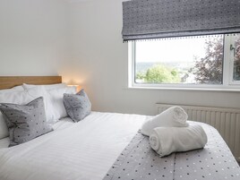 4 habitaciones, decoración personalizada y muebles diferentes