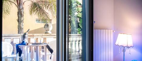 Tripla Superior | Minibar, una scrivania, insonorizzazione, Wi-Fi gratuito