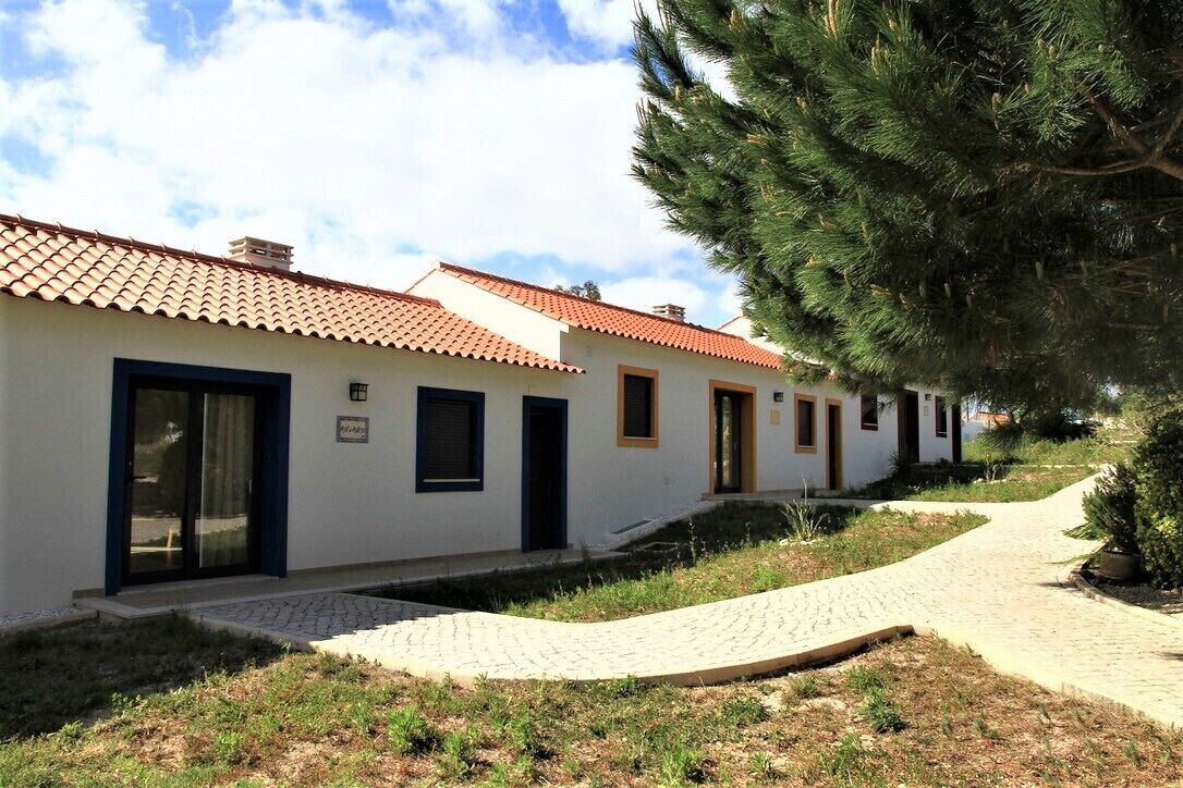 Newly Build Cottages With Pool Near Alcobaça, 20 min From Nazaré!