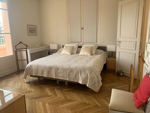 5 habitaciones y caja de seguridad en la habitación