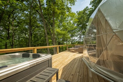 Luxury Glamping Dome w/ Hot Tub & Views