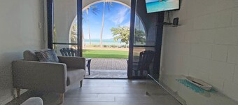 Beachside Palms Unit 3