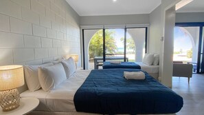 1 bedroom, iron/ironing board, Internet, bed sheets - Beachside Palms Unit 3 (Nelly Bay)