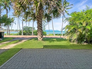 Property grounds - Beachside Palms Unit 4-BOM (Nelly Bay)