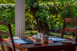 Free daily cooked-to-order breakfast - The Courtney Lodge (Victoria Falls)