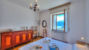 2 kamar tidur, Wi-Fi gratis, dan seprai linen