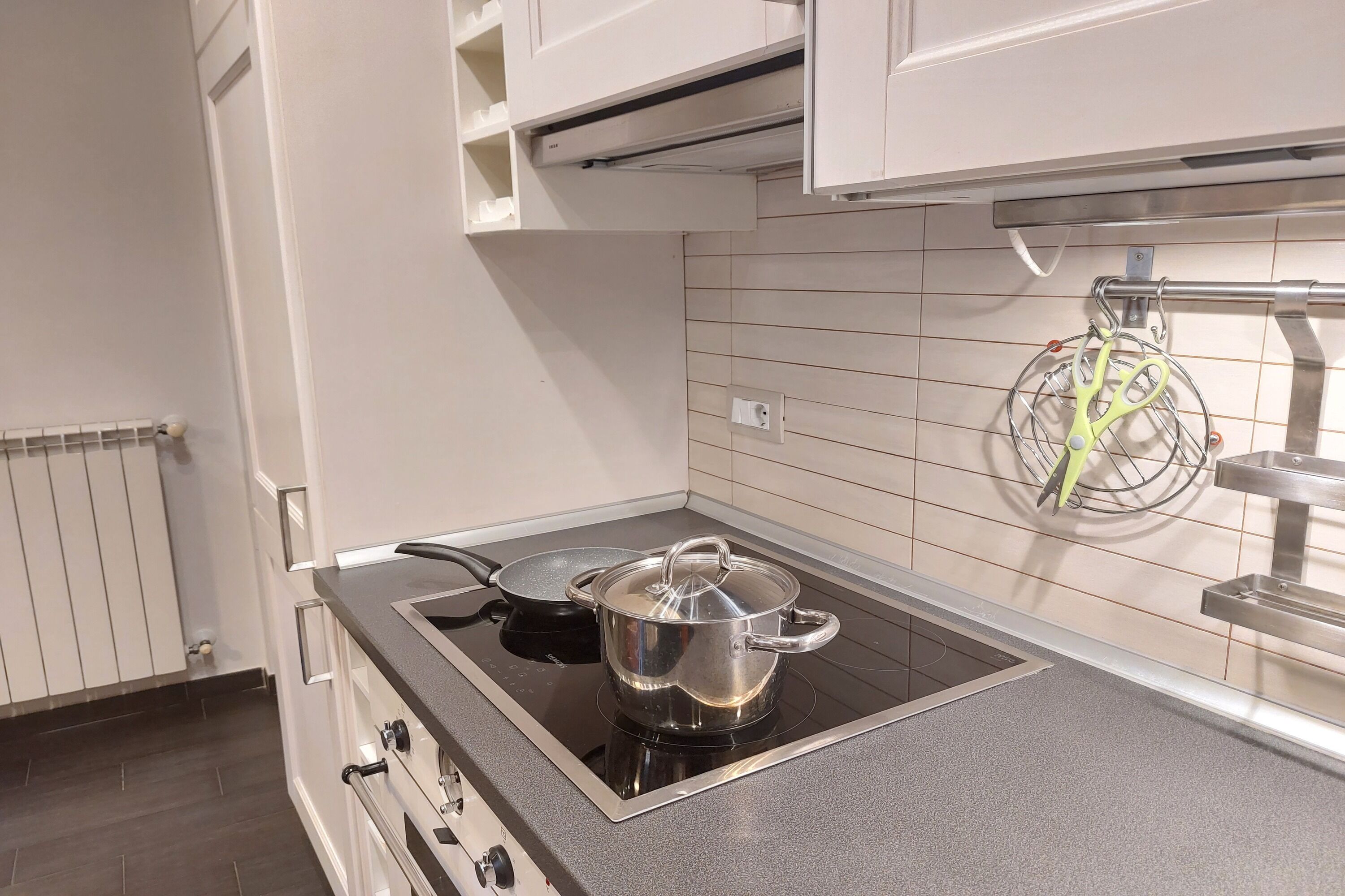 Familienapartment, Mehrere Schlafzimmer (Vicerè Apartment With AC and Wi-Fi) | Eigene Küche
