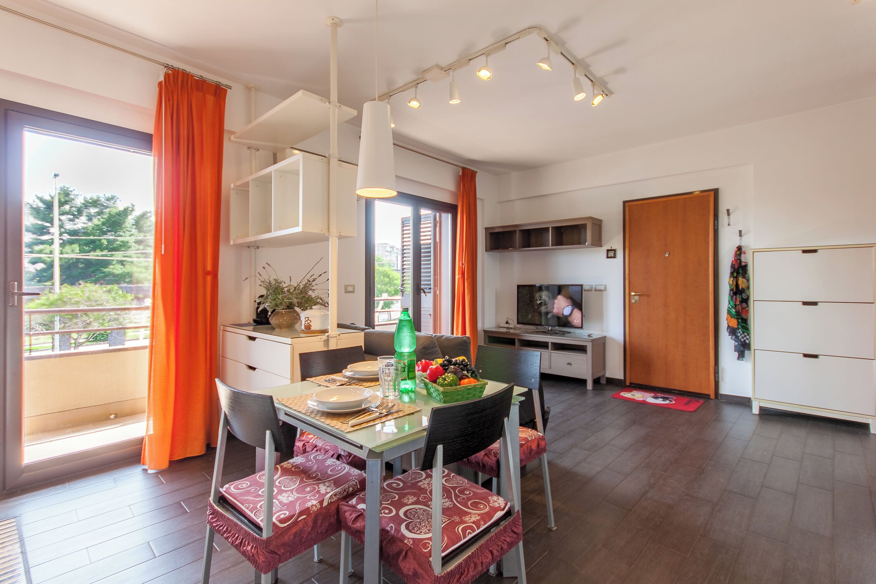 Family Apartment, Multiple Bedrooms (Vicerè Apartment With AC and Wi-Fi) | Dining