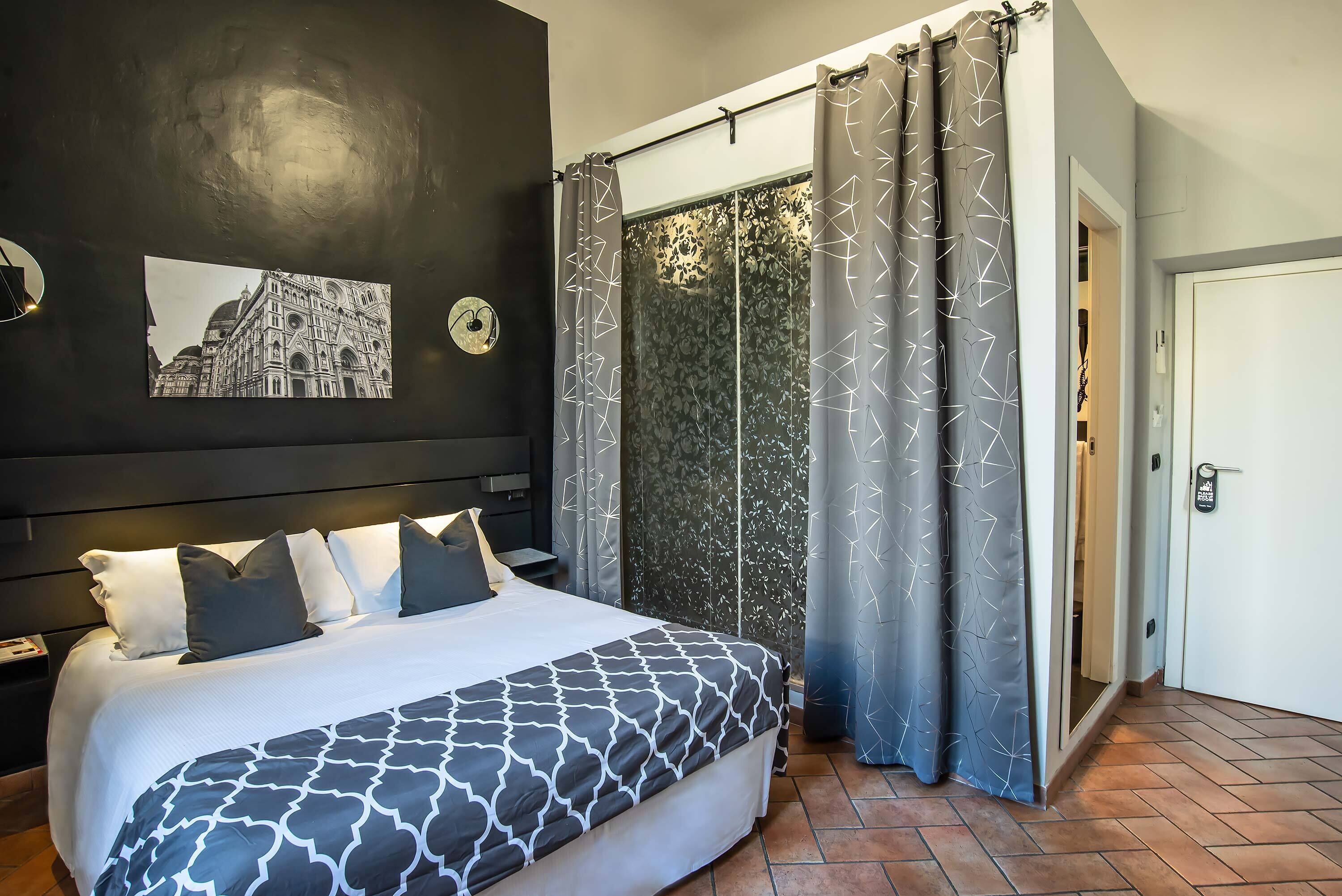 Dark Room | Minibar, in-room safe, individually furnished, desk