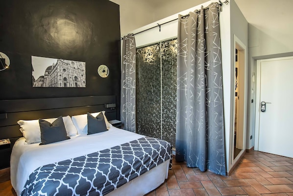 Minibar, in-room safe, individually furnished, desk - IL MERCATO CENTRALE (Florence)