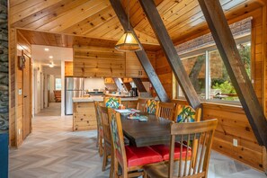 Dining - Quail Haven- A-frame cabin with hot tub, views, and more! (Oakhurst)