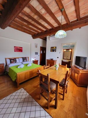 1 Schlafzimmer, WLAN, Bettwäsche