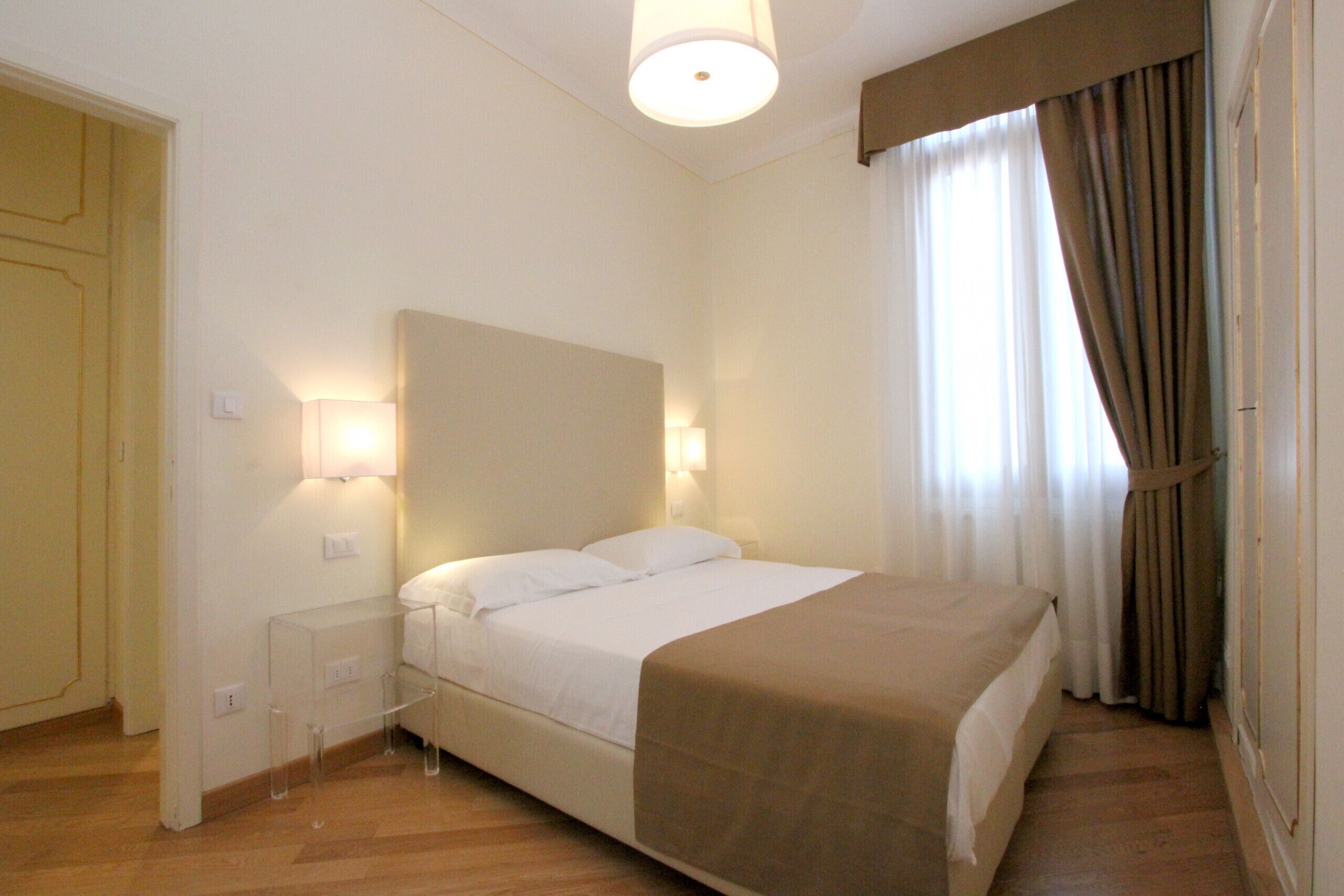 1 chambre, fer et planche à repasser, Wi-Fi gratuit, draps fournis