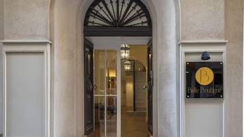 واجهة المنشأة