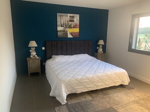 3 chambres, fer et planche Ă repasser, Wi-Fi gratuit, draps fournis