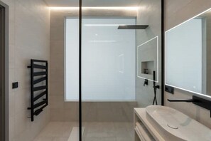 Dusche, Handtücher, Seife