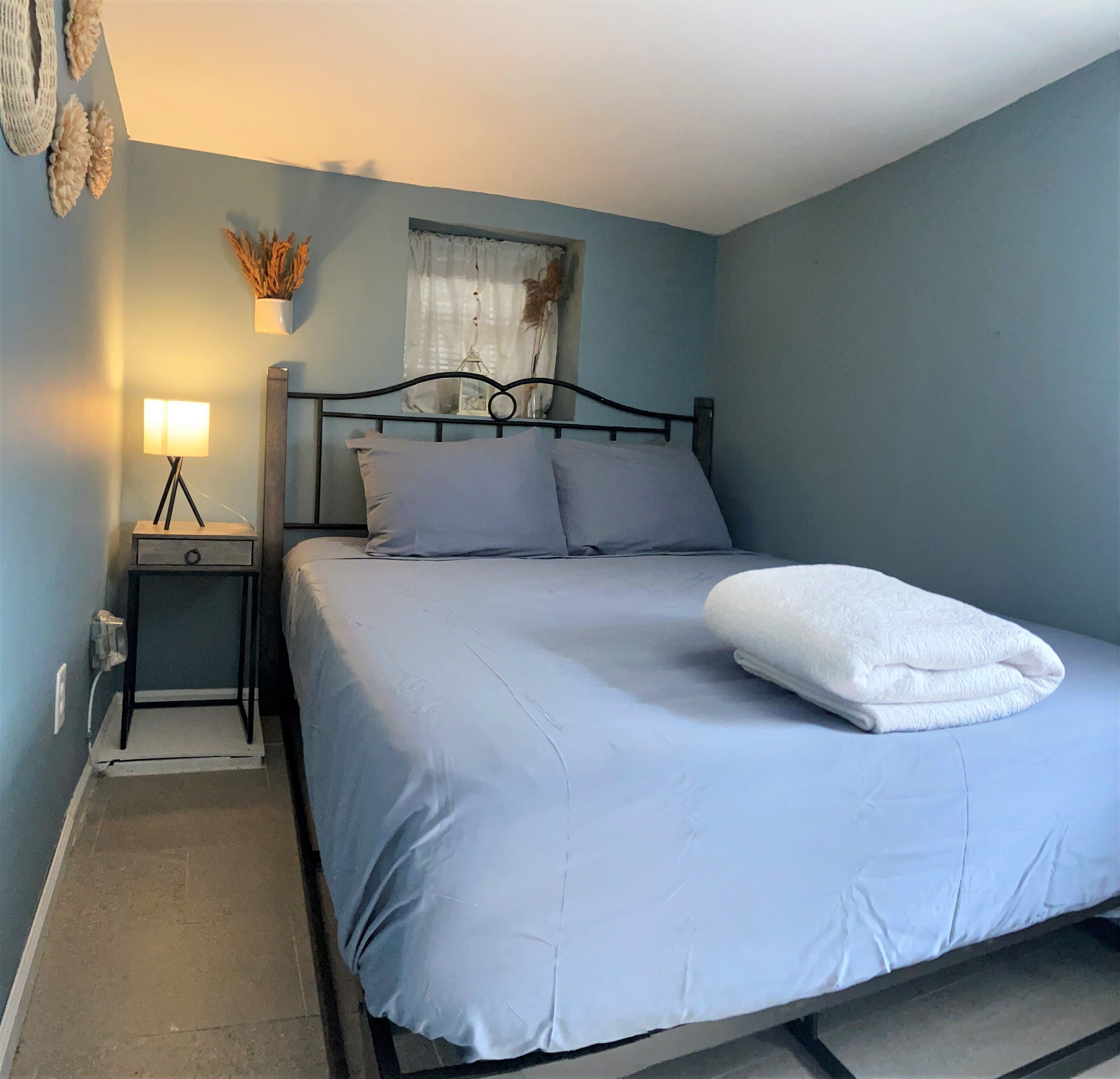 Low Cost  Beach home, Better than a Hotel.