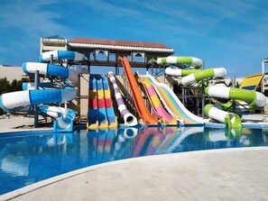 Apartament, 1 llit de matrimoni i sofà llit | Piscina | Piscina a l'aire lliure 