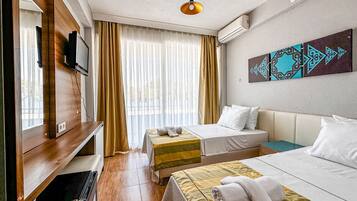 Iron/ironing board, free WiFi, bed sheets