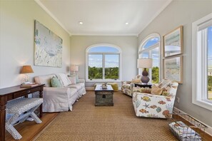 Fernseher, Tischfußball