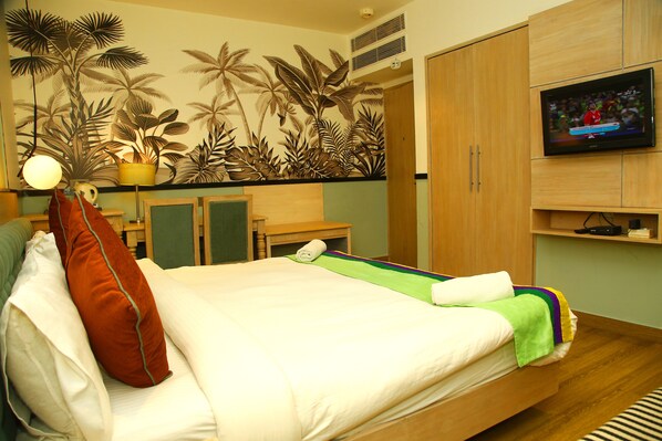 Deluxe Double Room | In-room safe, iron/ironing board, free WiFi, bed sheets