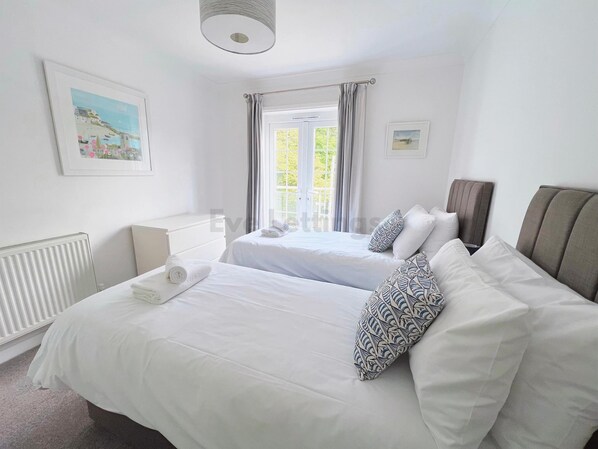 2 Schlafzimmer, Bügeleisen/Bügelbrett, WLAN, Bettwäsche